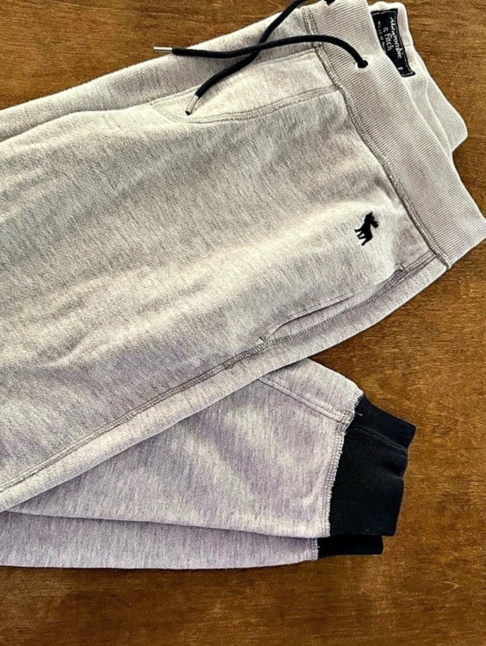 Abercrombie & Fitch Men'Small joggers Gray Size Small
